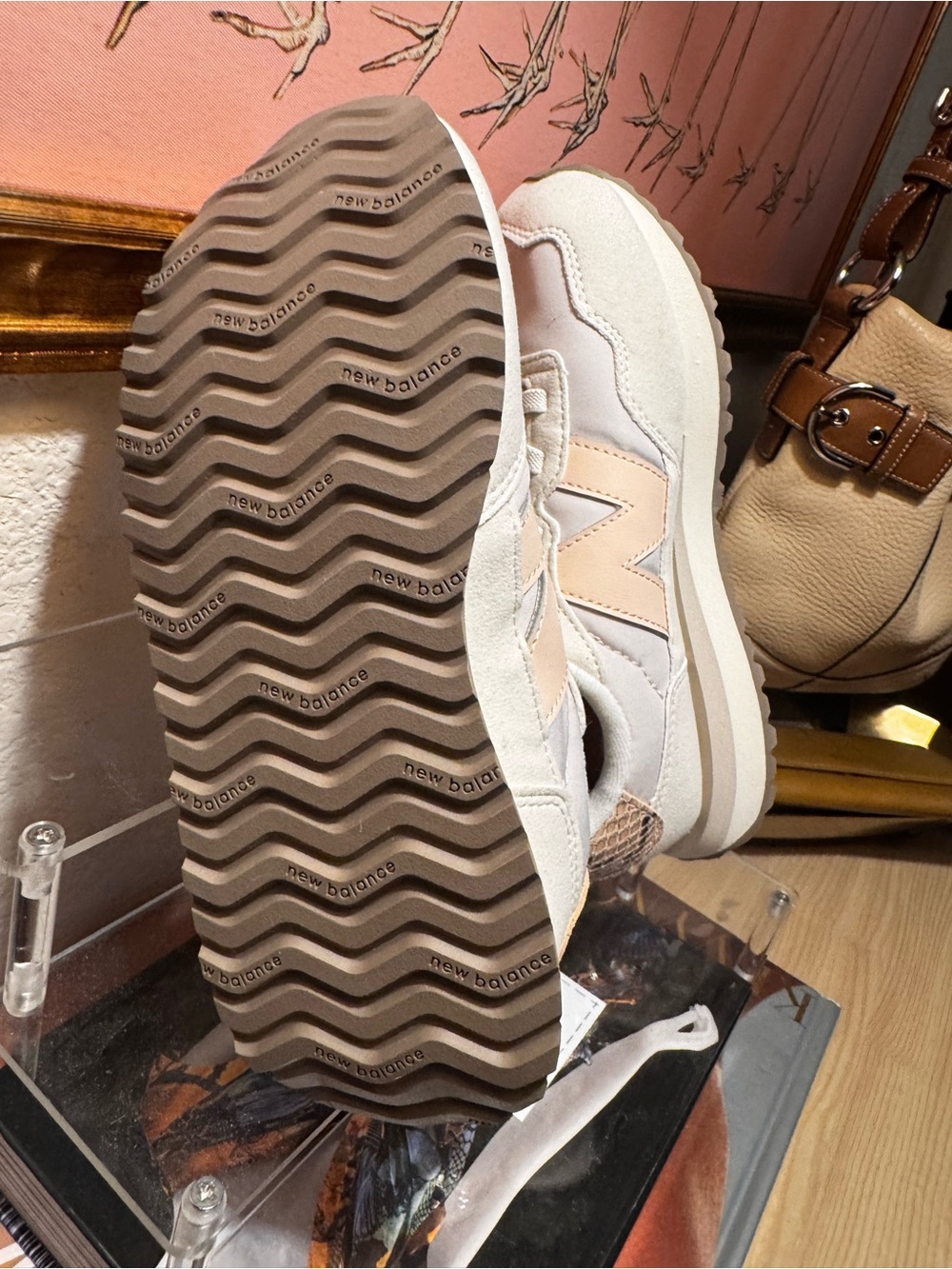 New Balance girls Gray and Blush Retro Runner Sneakers - Picture 4 of 6